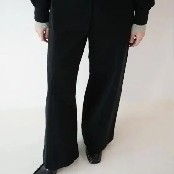 이아 Corduroy Wide Pants (Black) L 사이즈