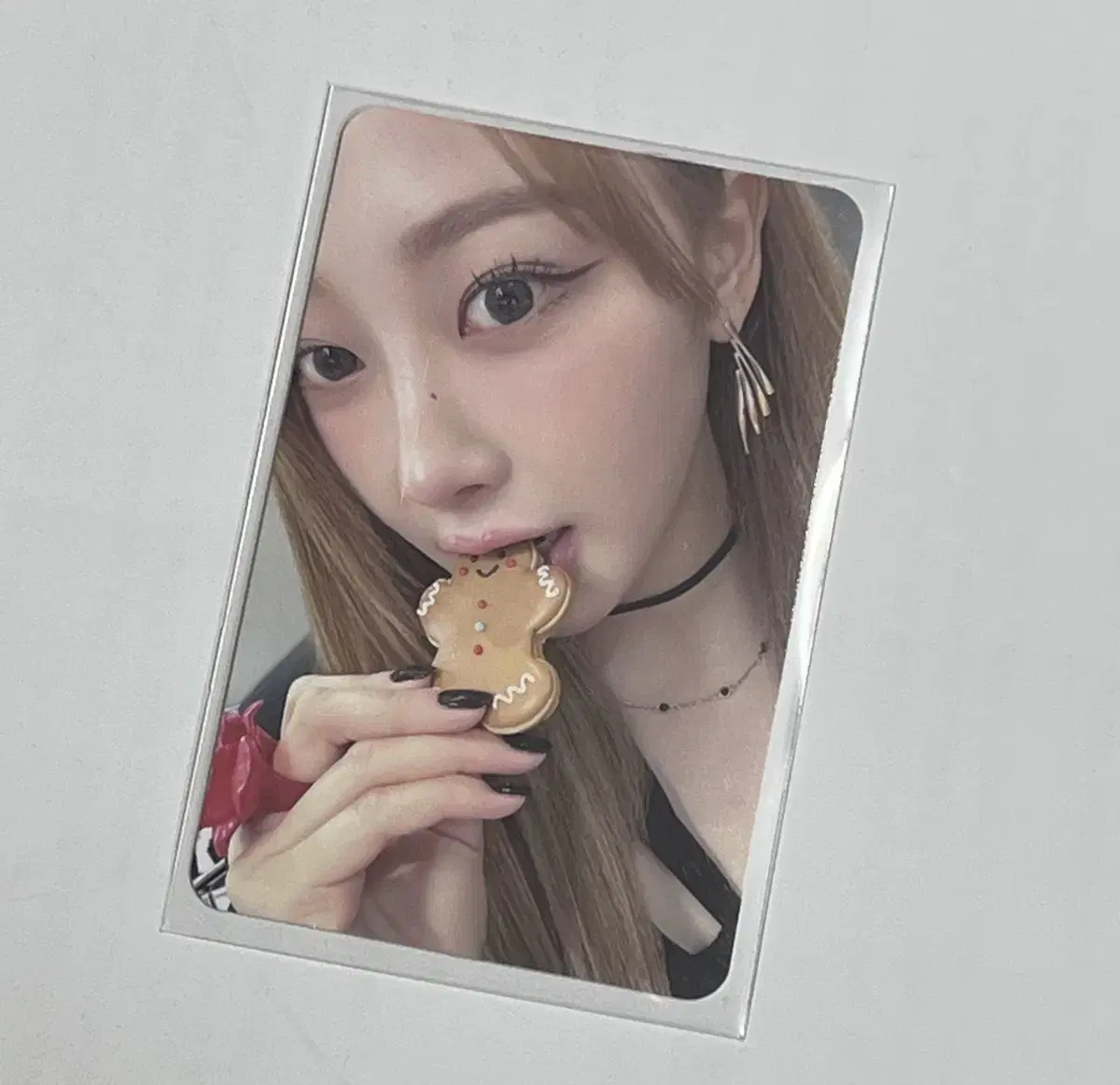 aespa giselle pinkchristmas photocard giselle selfie