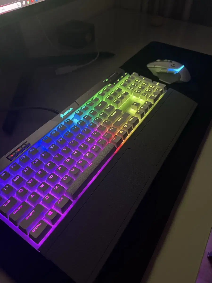 커세어 k70 RGB MK.2 SE 키보드 팝니다