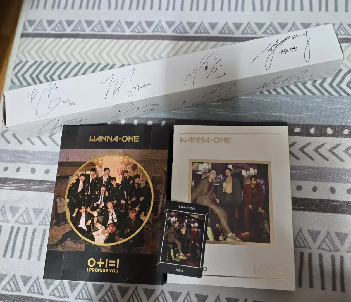 Wanna One L album and autographed box and poster sold in bulk