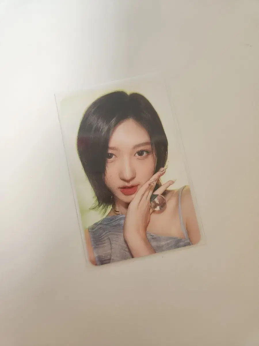 ive gaeul switch skin off album photocard