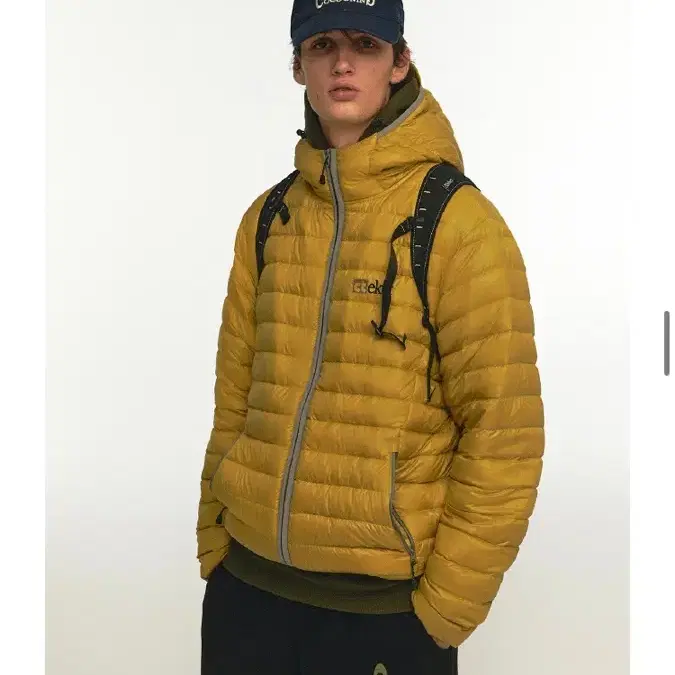 테켓 패딩 Plan Lightweight Down Jacket Yello