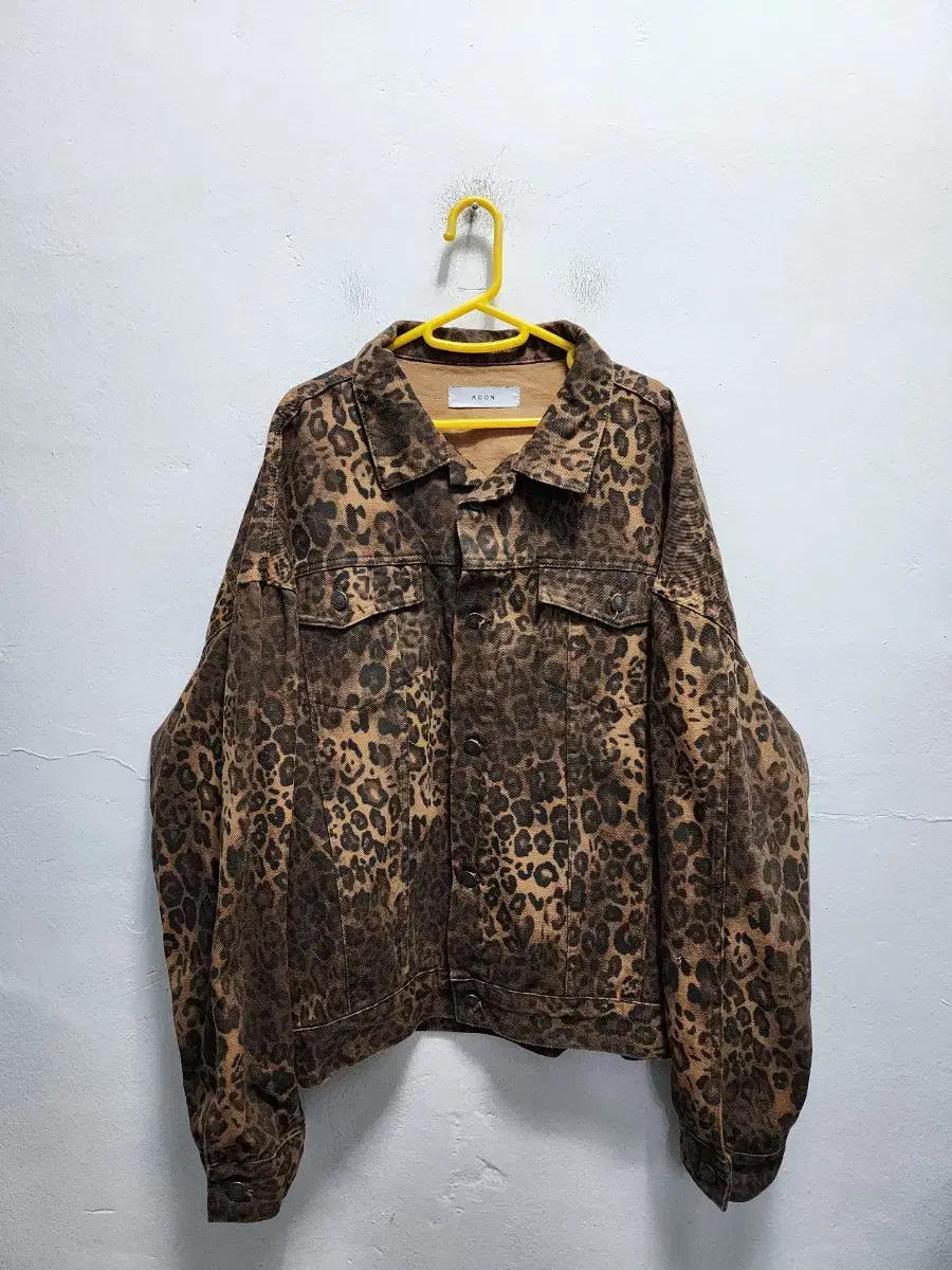 ACON Leopard Print Jacket