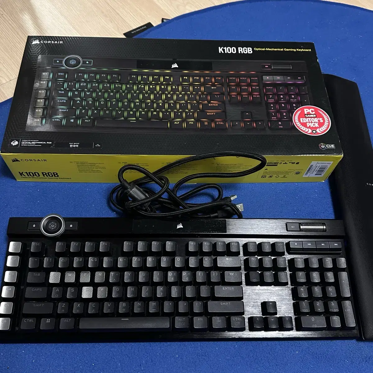 커세어 k100 RGB 은축