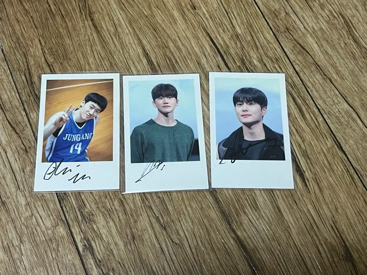 Rebound Goods Actor Ahn Jiho, Actor Min Min, Actor Jeong Geon Zuu Autographed Pola