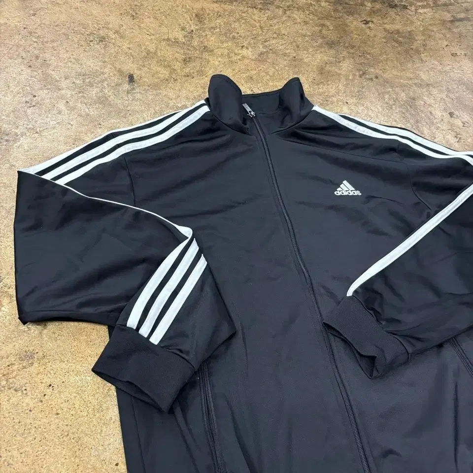 [ Authentic/2XL ] Adidas Tracktop Jersey