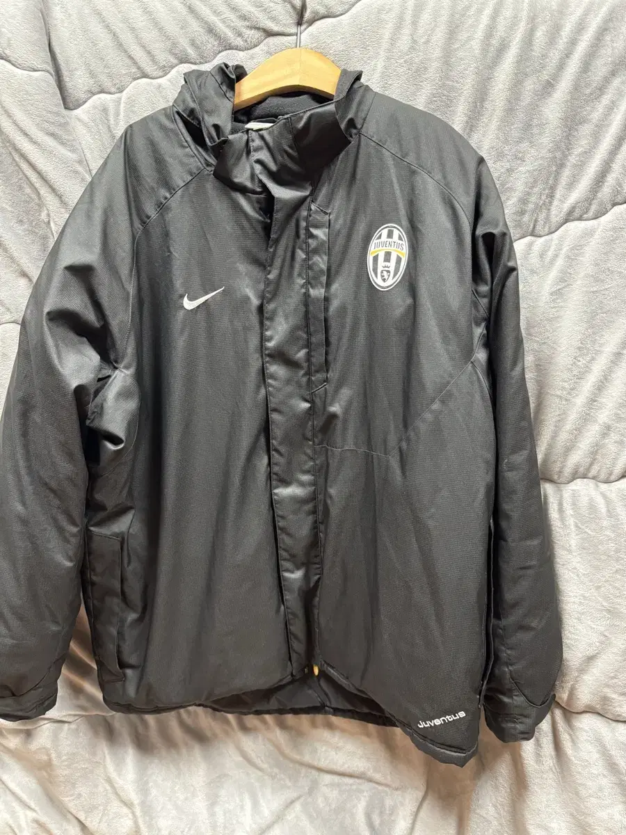 Nike Juventus Soccer Bench Coat