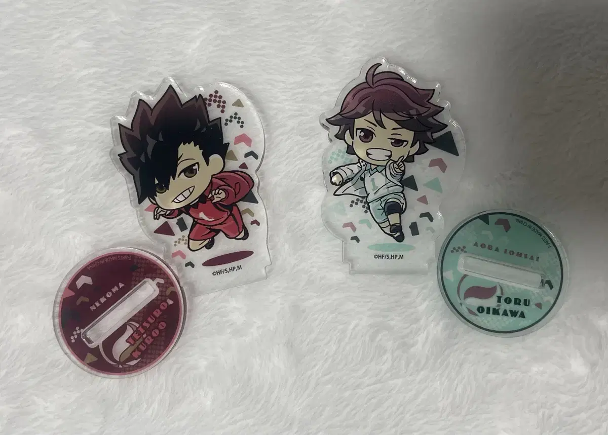 Haikyuu Kuroo, Oikawa acrylic sells