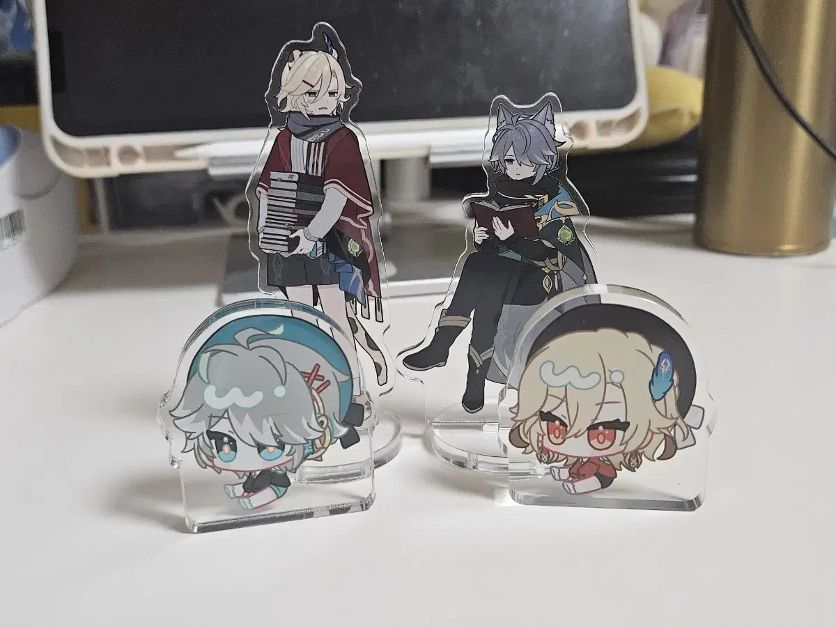 Genshin Impact Unofficial Acrylic Stand & Corotta