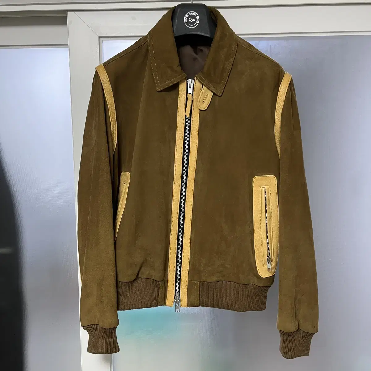 [L] Qui Suede Jacket