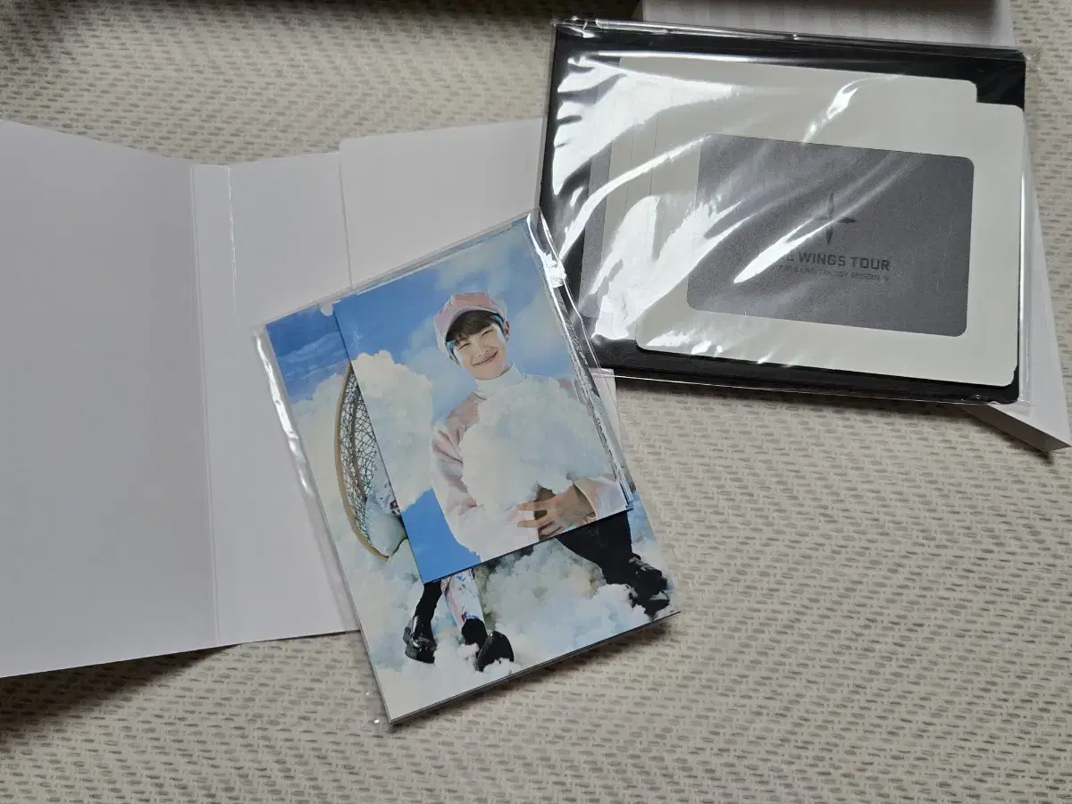 BTS Wingscon Goods MD Paper Photo Frame ver.1