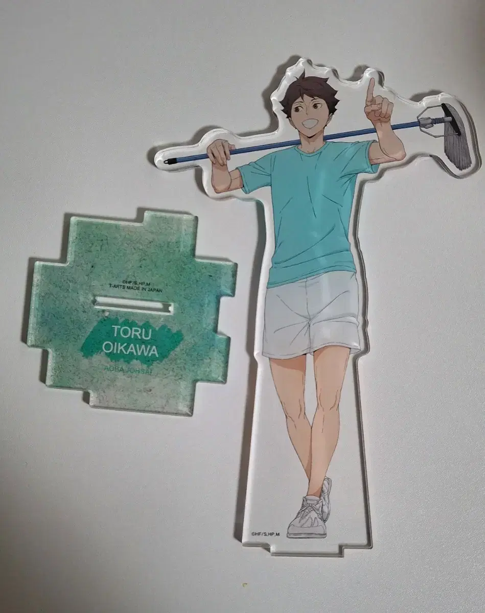 Oikawa cleaning acrylic