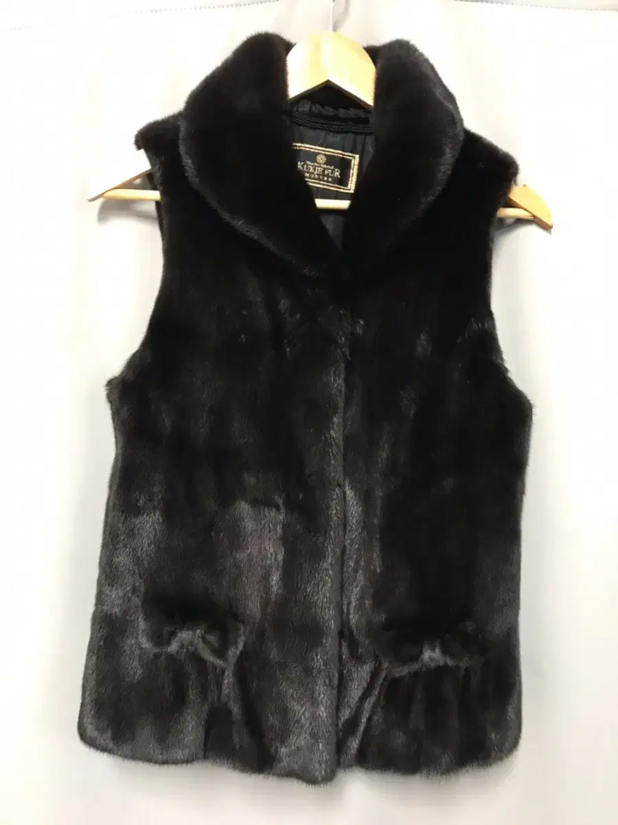 International Fur Black Grama Dark Brown Mink Vest Women's Size 55-66 Dark Brown