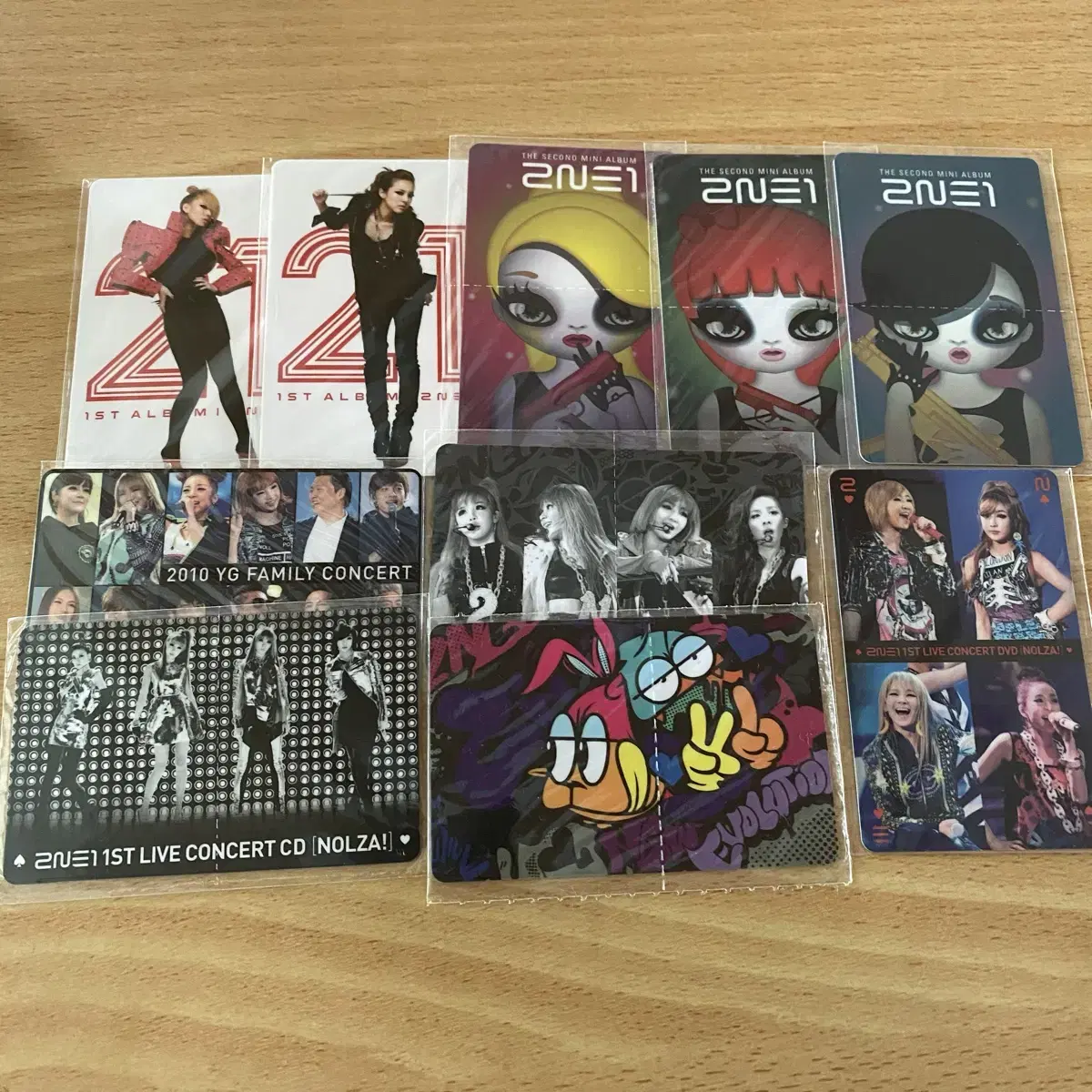 2NE1 photocard photo cards in bulk