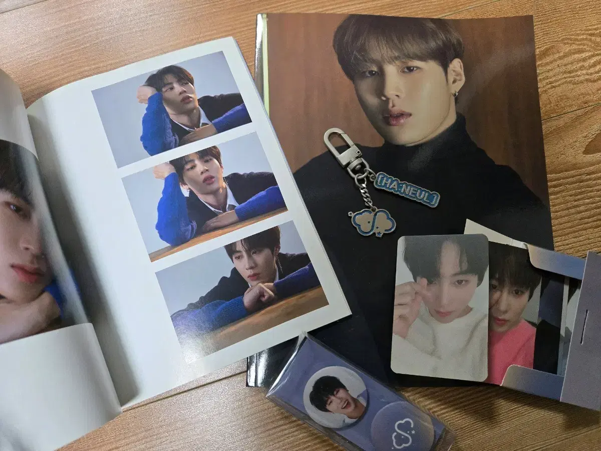 Sungwoon Ha Fan Club haneul 1st and 2nd season official goods