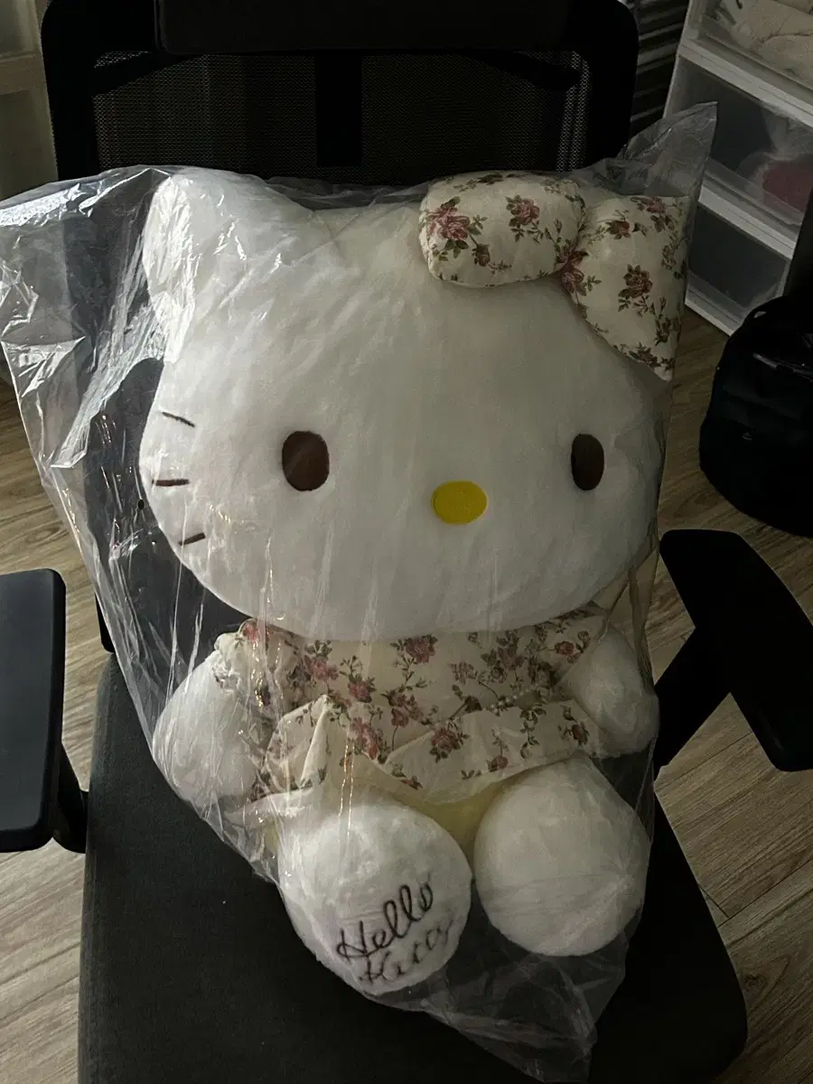 Hello Kitty Large Doll