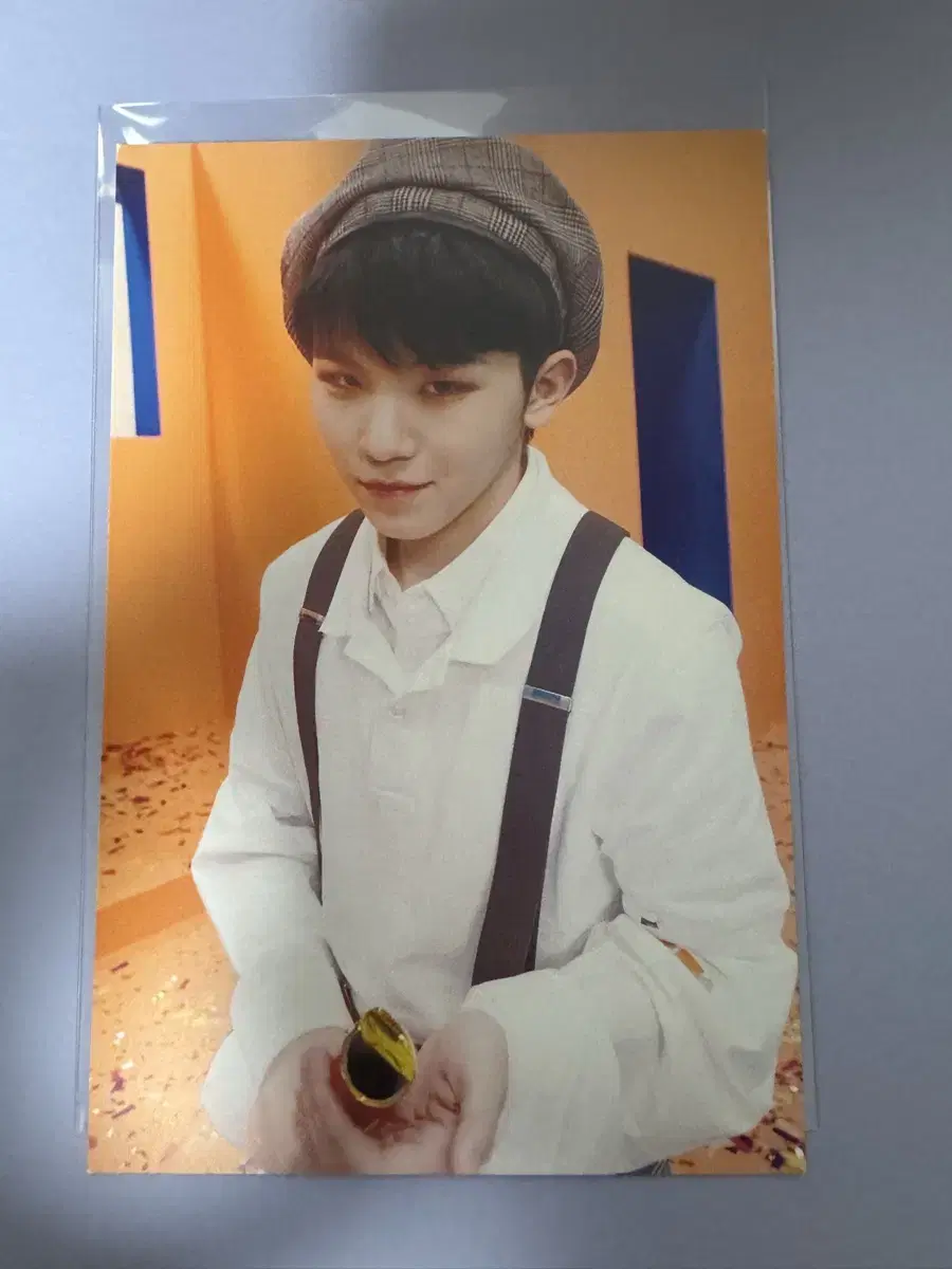 seventeen woozi clap broadcast postcard sell