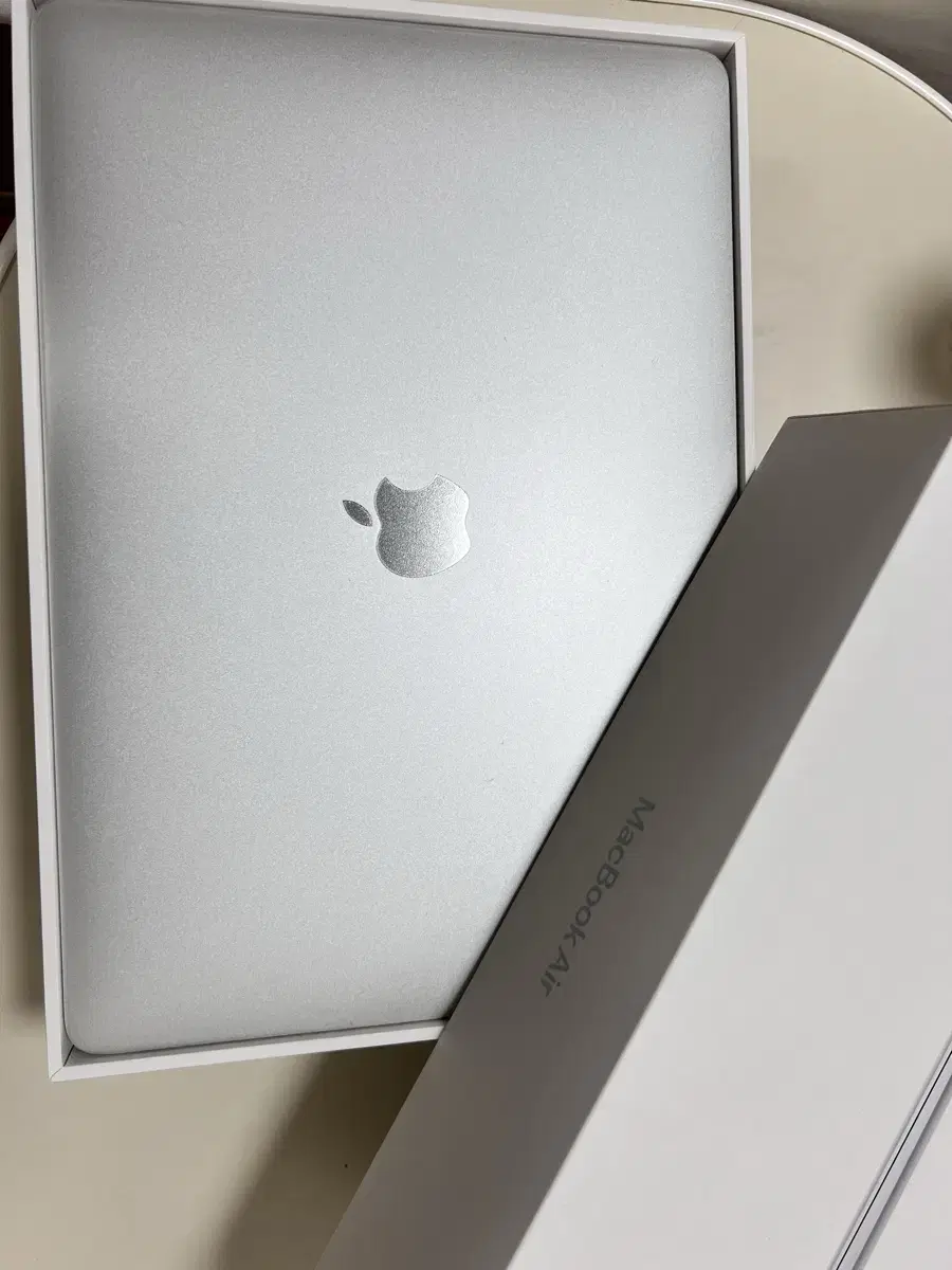 MacBook Air M1 Silver Full Night (Akeflo)