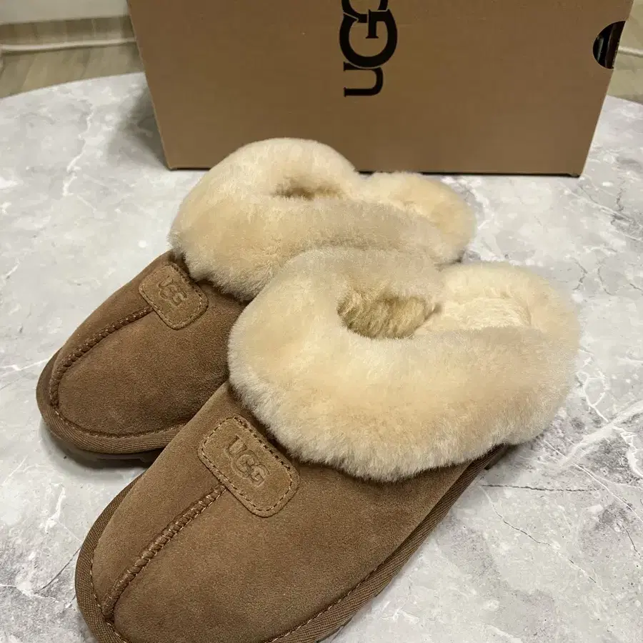 미국어그 UGG 코케트 슬리퍼(us6)