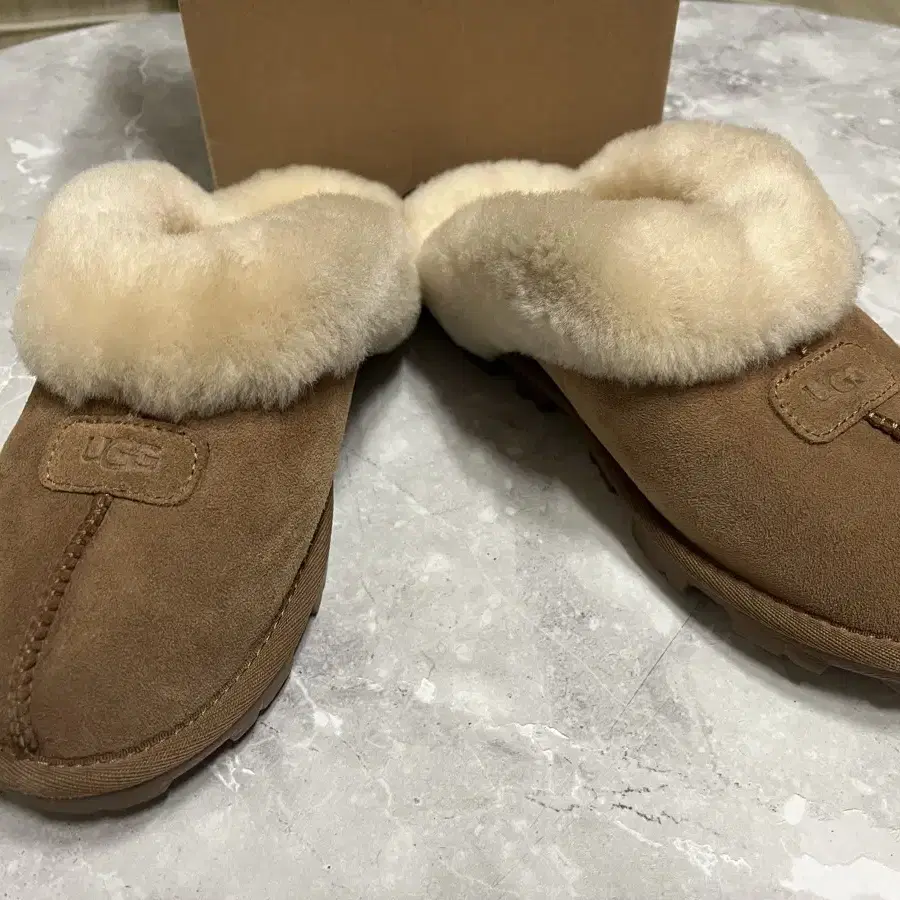 미국어그 UGG 코케트 슬리퍼(us6)