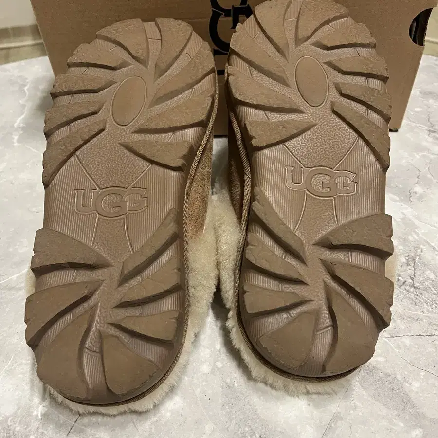 미국어그 UGG 코케트 슬리퍼(us6)