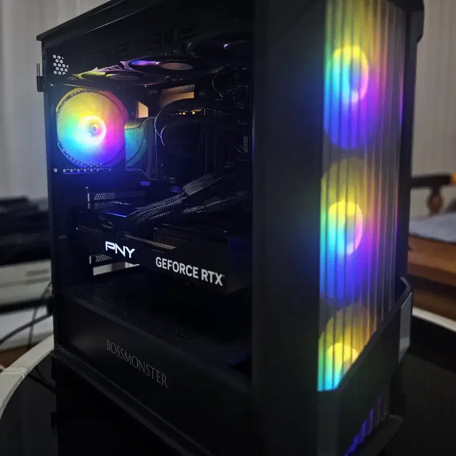 라이젠 7950X3D RTX 4080 SUPER 고사양 본체 팝니다.