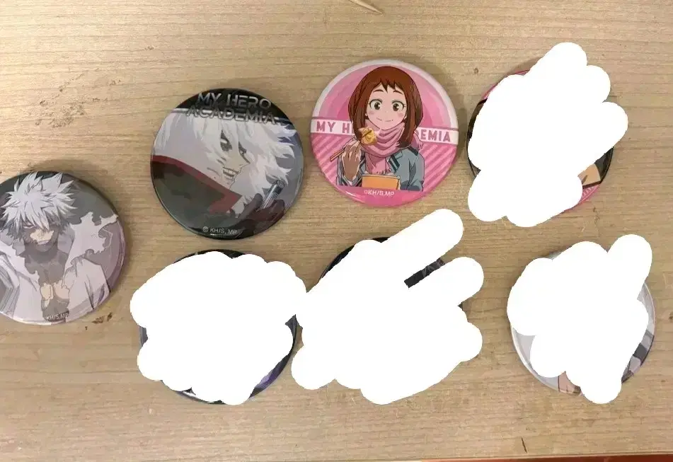 Nahia Dabi Shigaraki Aizawa Jiro Ochako Mirko Hawks Badge, Keyring