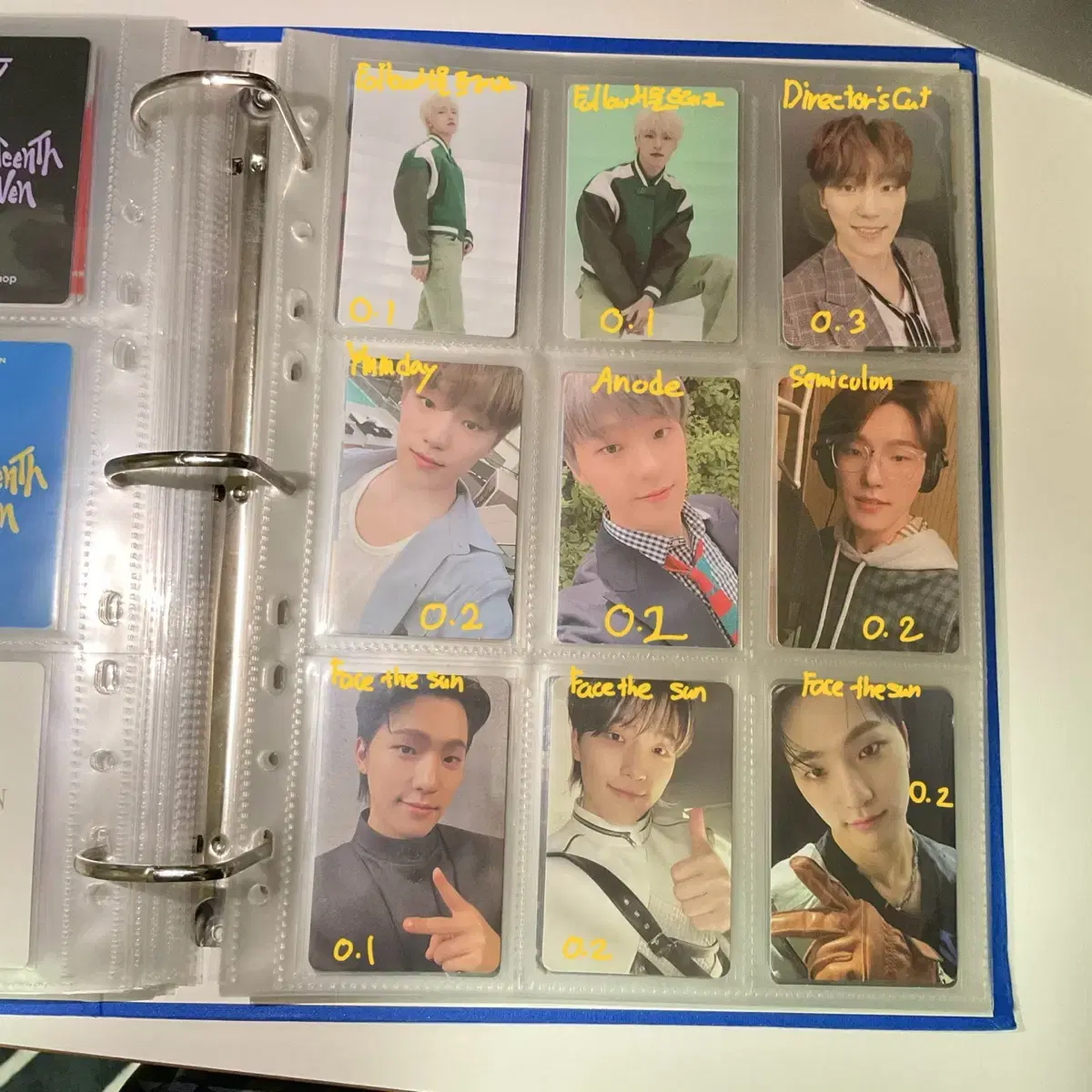 Seventeen dino Sells photo cards