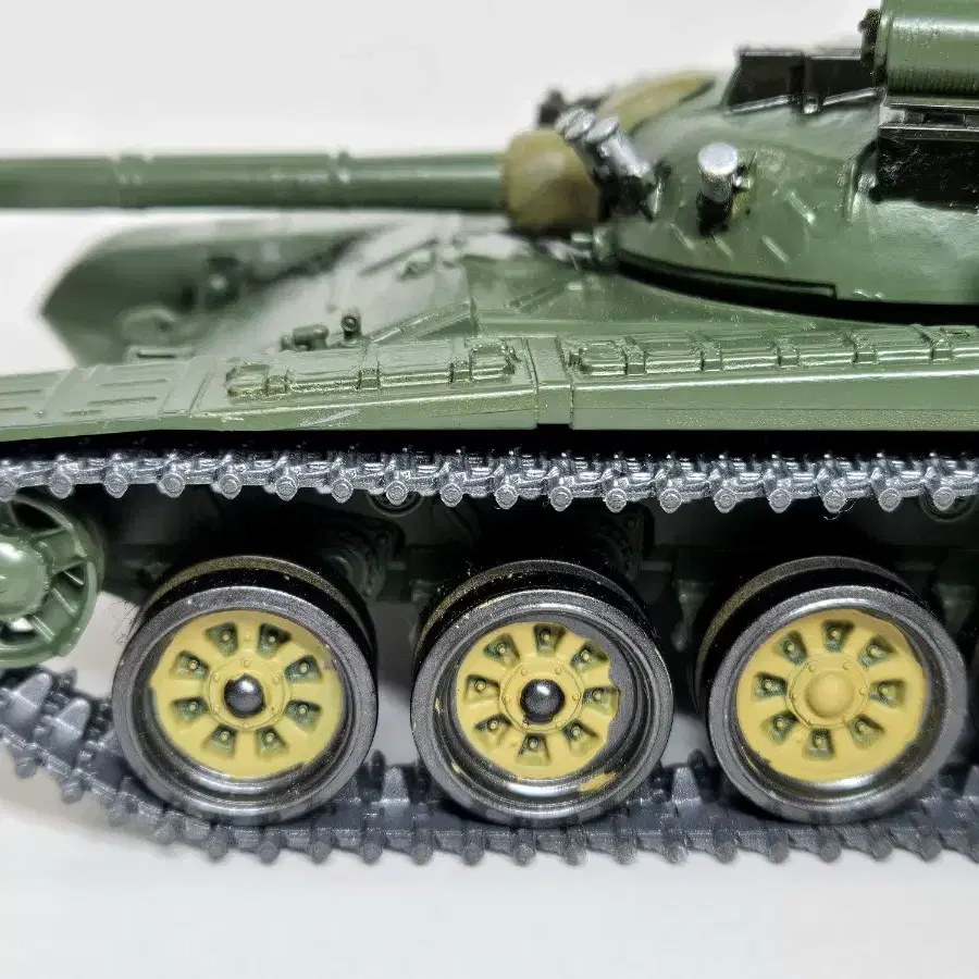 조립품 [타미야] 1/35 러시아 전차 T-72M1