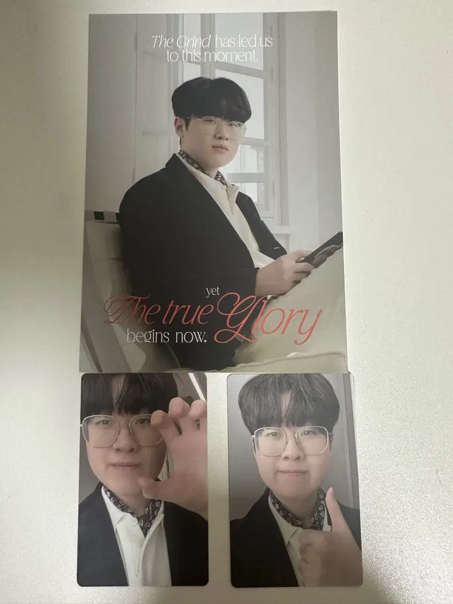 T1 Zeus 2024 season's greetings Postcards, photocard sets