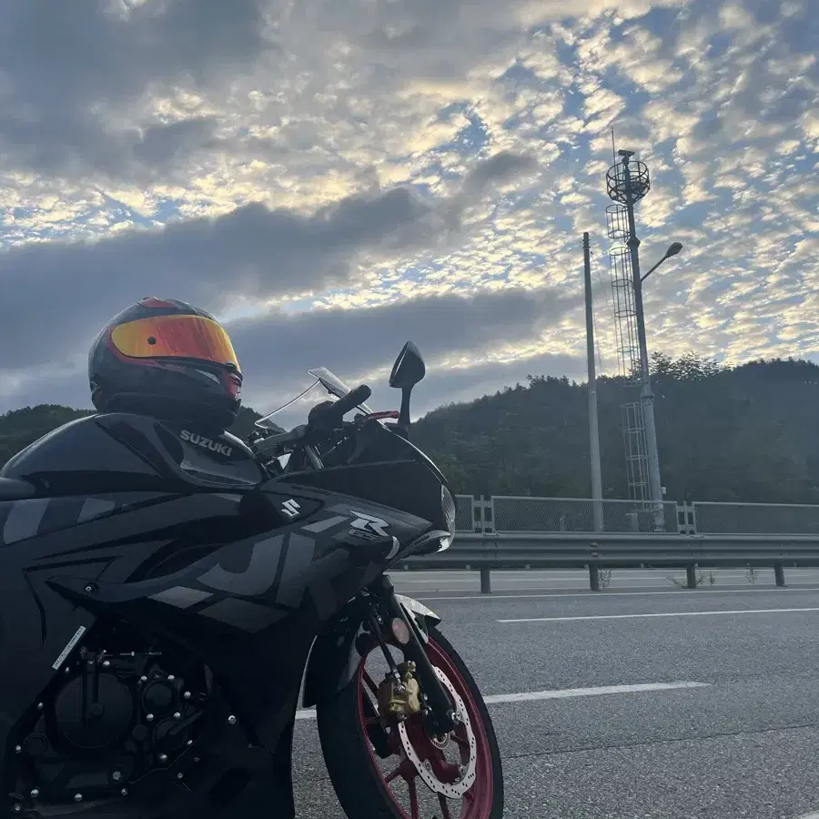 gsxr 125 23년식