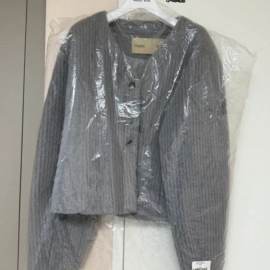 마뗑킴 TONE VOLUME CARDIGAN JACKET IN 그레이