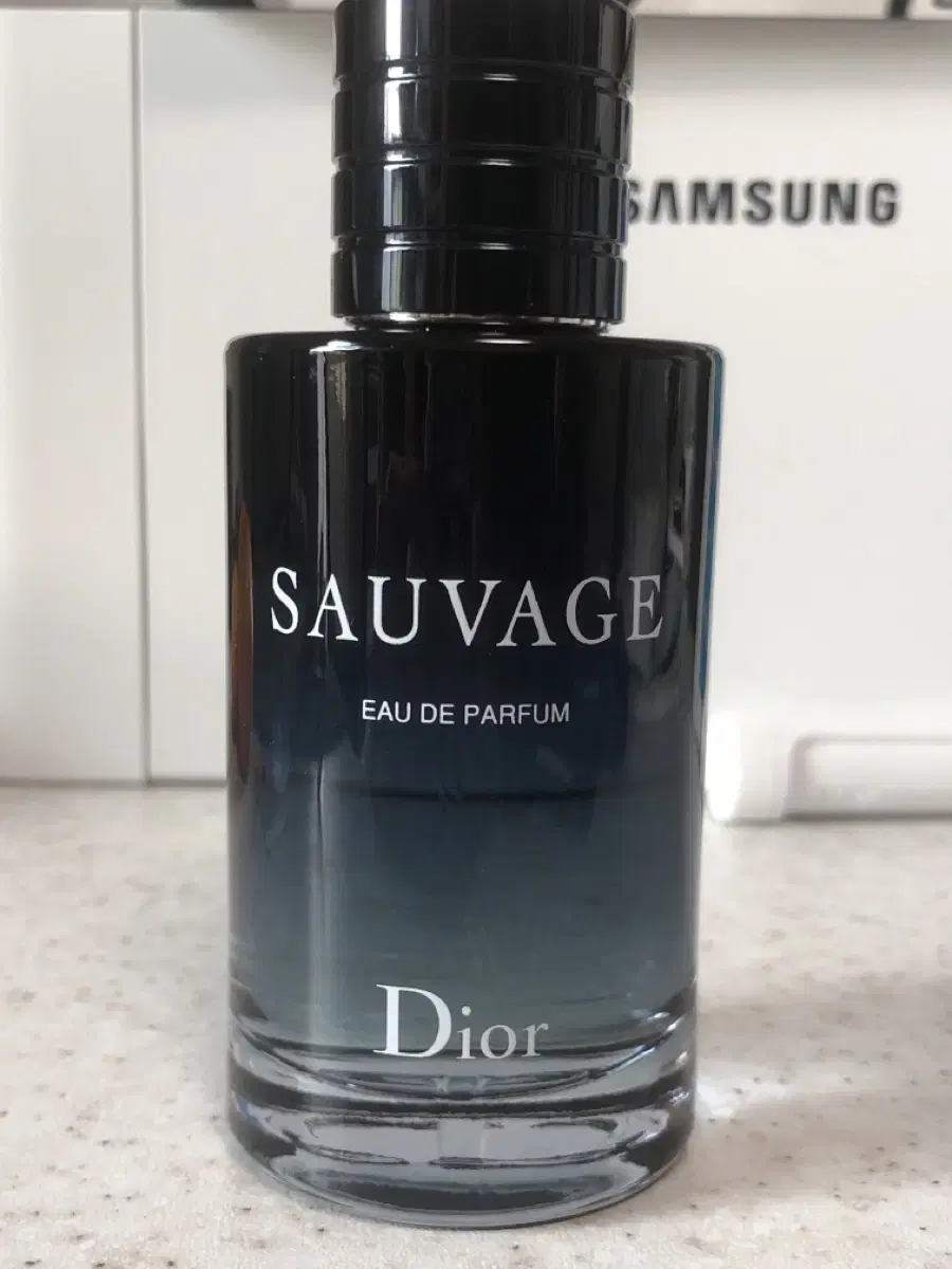 디올 SAUVAGE(eau de parfum)