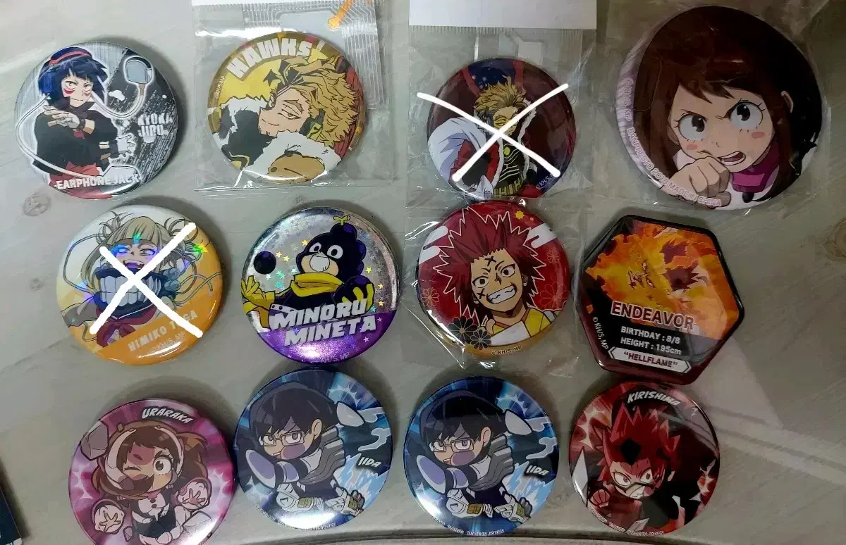 Hawks Kirishima, Toga, Uraraka, Endeavor, Iida, and other Hiroaka canbadges