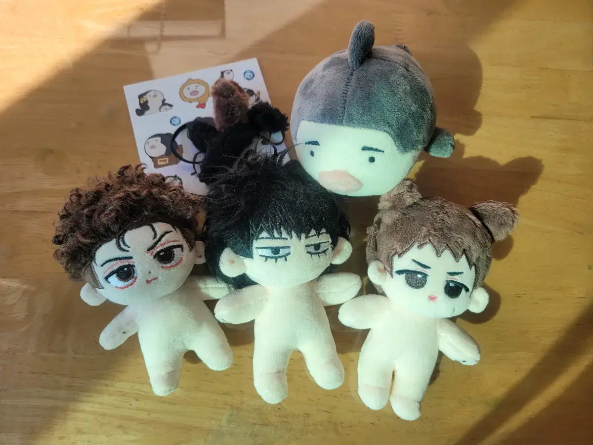 Mini Tassel, Rock Tae Woong, Pong Er, Som Som Dunk Jung Dae Only sold individually