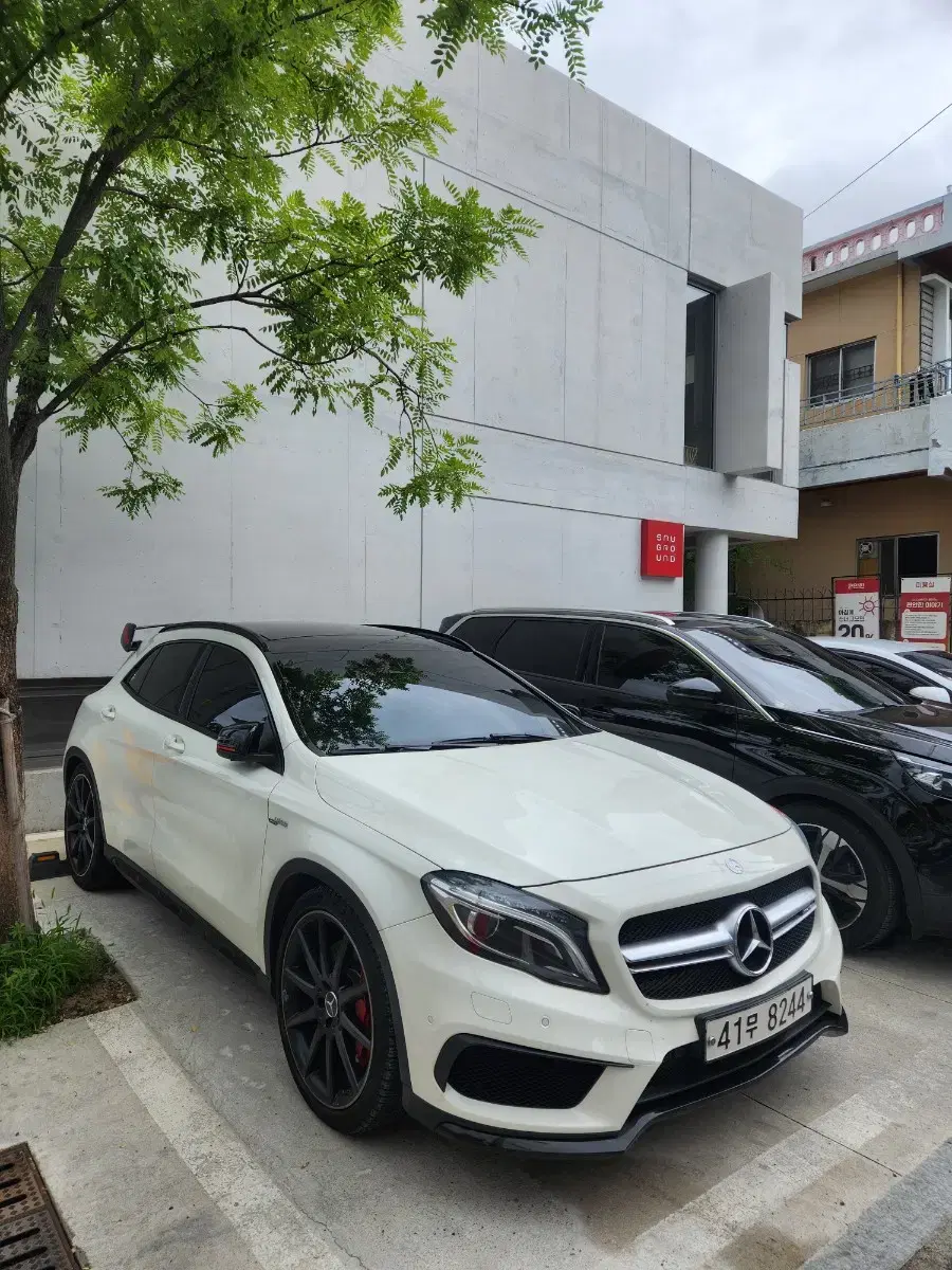 벤츠 GLA45 AMG 판매