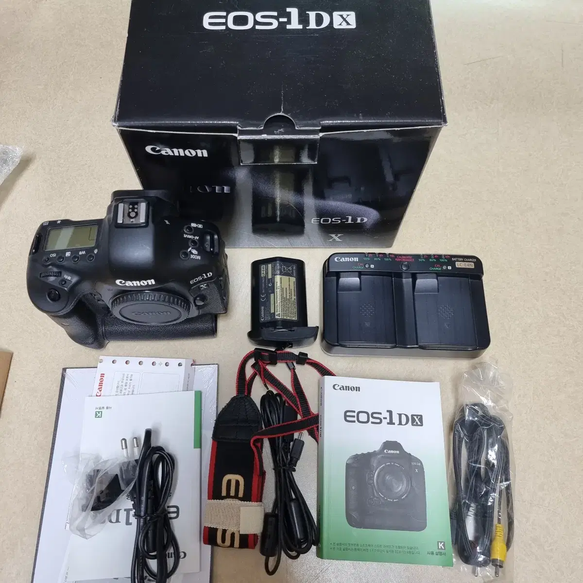 캐논  EOS 1DX