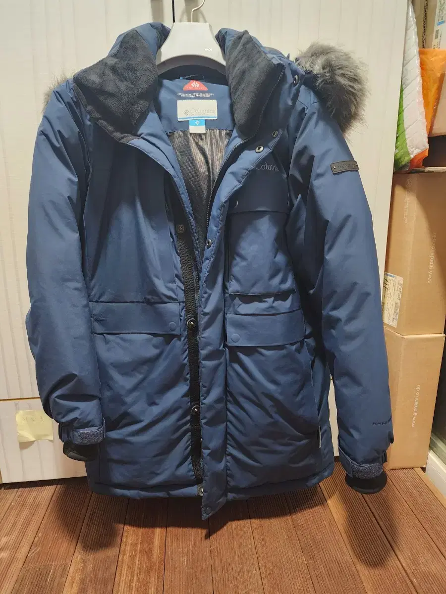 Columbia Down Padding for sale (size L, bloo)