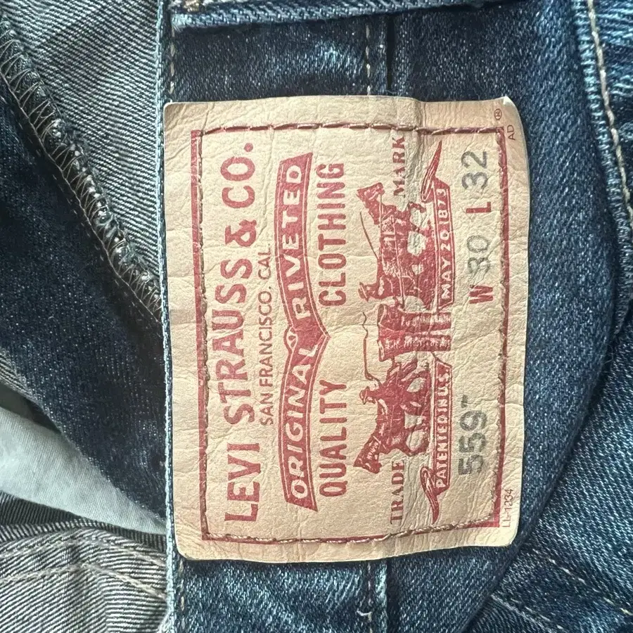 Levis 리바이스 559 USA 정품 미착용 남성 데님 청바지