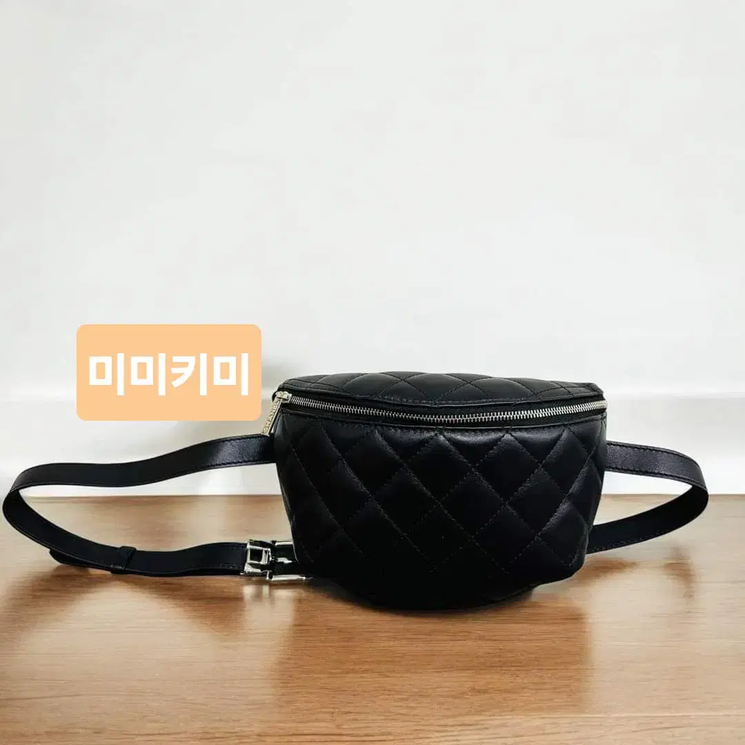 CHANEL Pre-Owned 다이아몬드 퀼팅 가죽 벨트 백