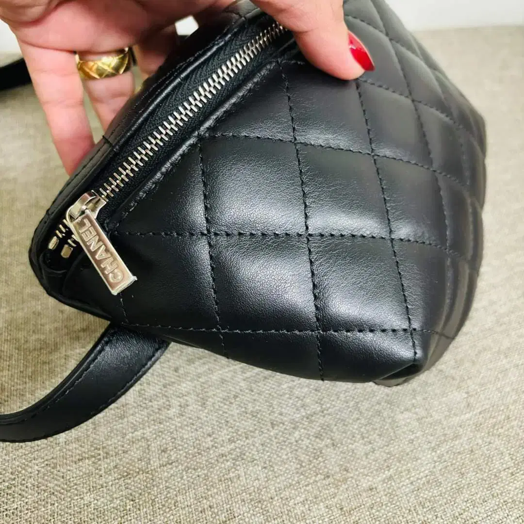 CHANEL Pre-Owned 다이아몬드 퀼팅 가죽 벨트 백