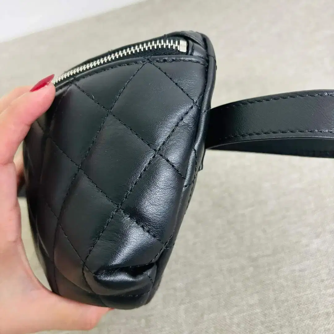 CHANEL Pre-Owned 다이아몬드 퀼팅 가죽 벨트 백