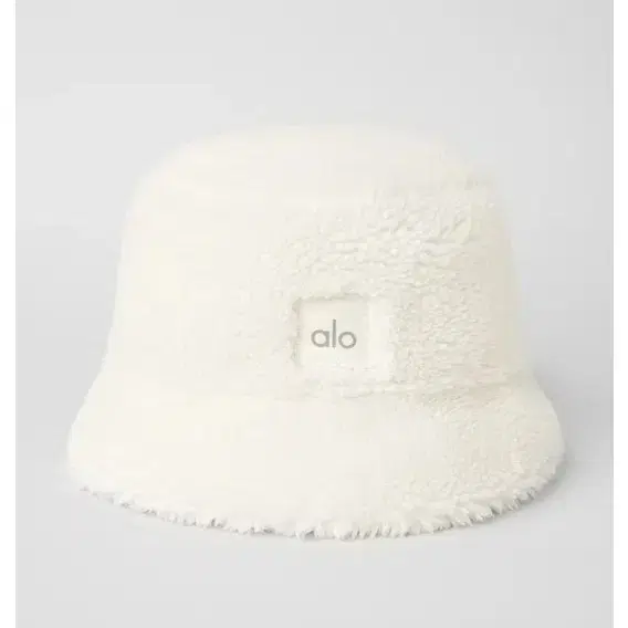 알로요가 Faux Fur hat