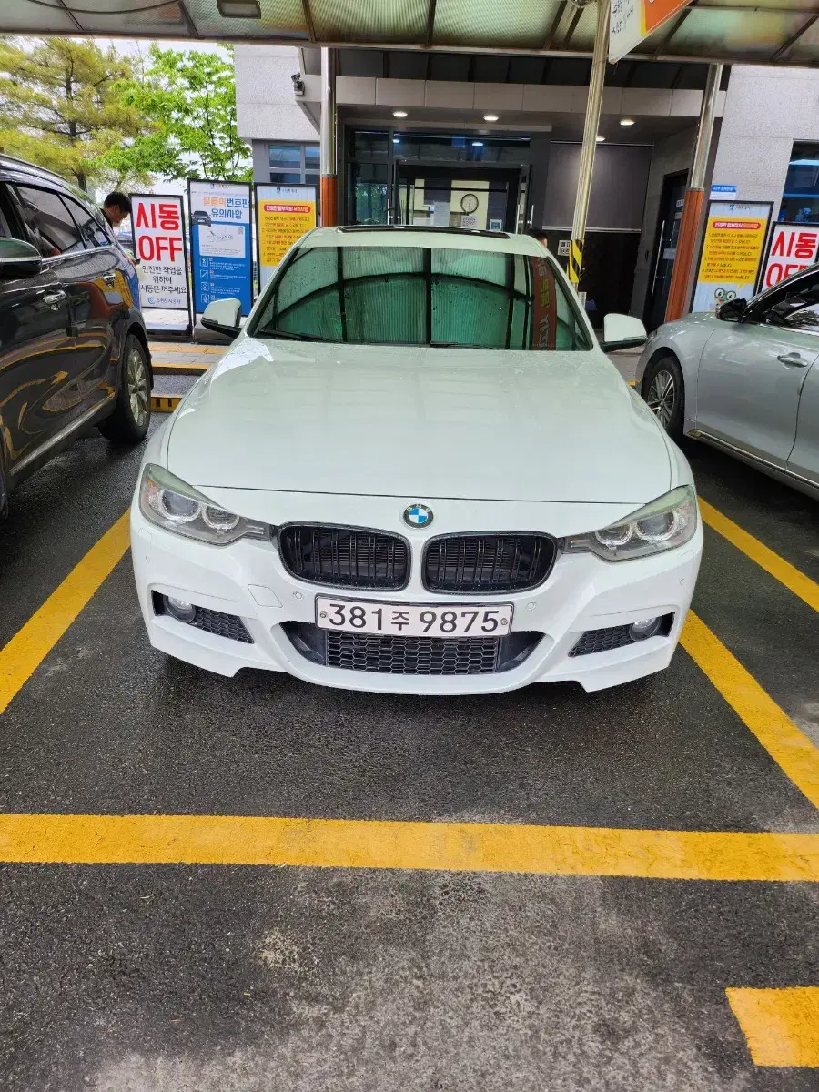 BMW320D