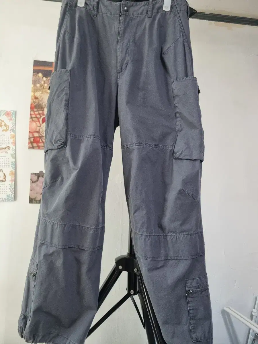 Hatching Room Home Cargo Pants Fei Fei Navy 3