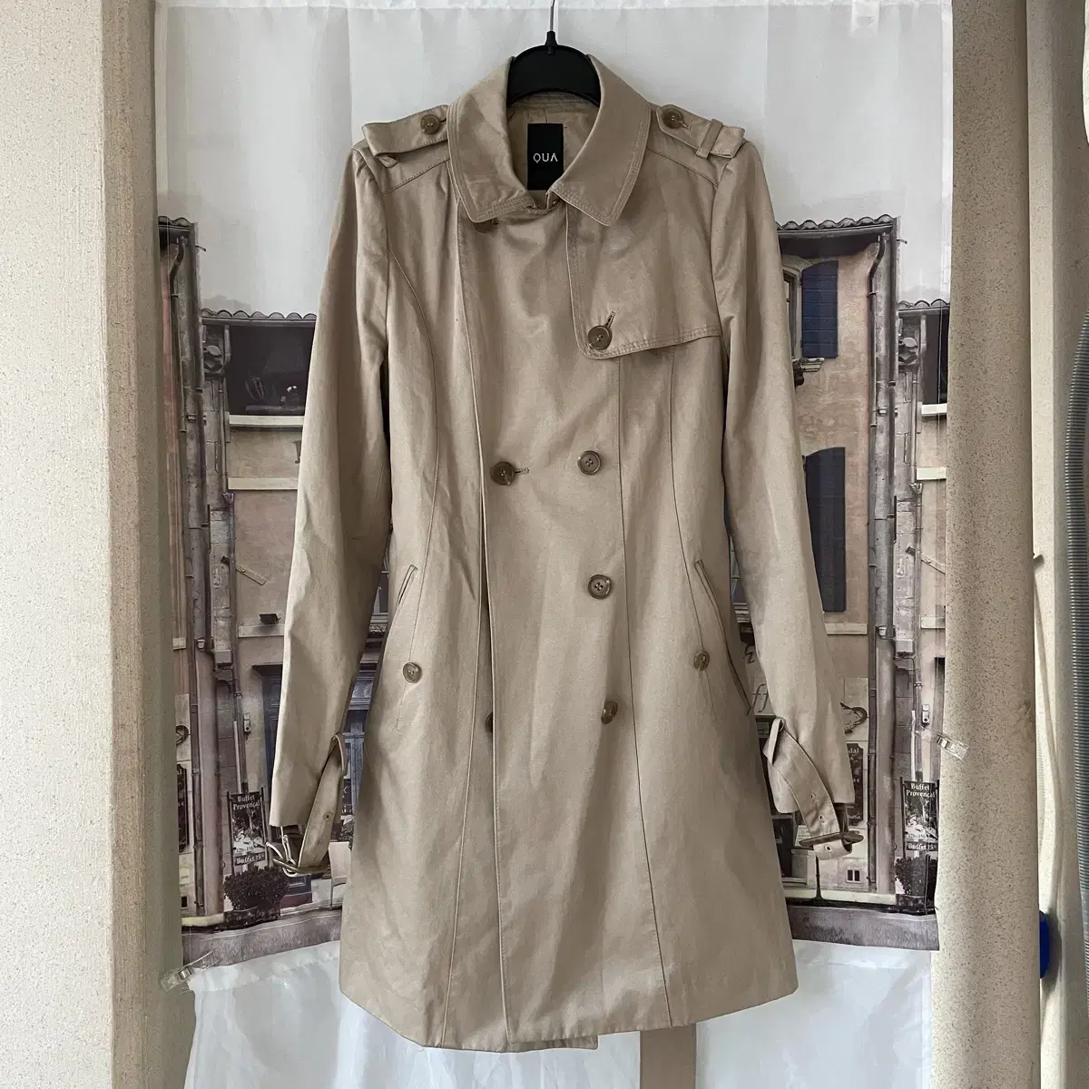 Qua QUA Brand Emotion Trench Coat