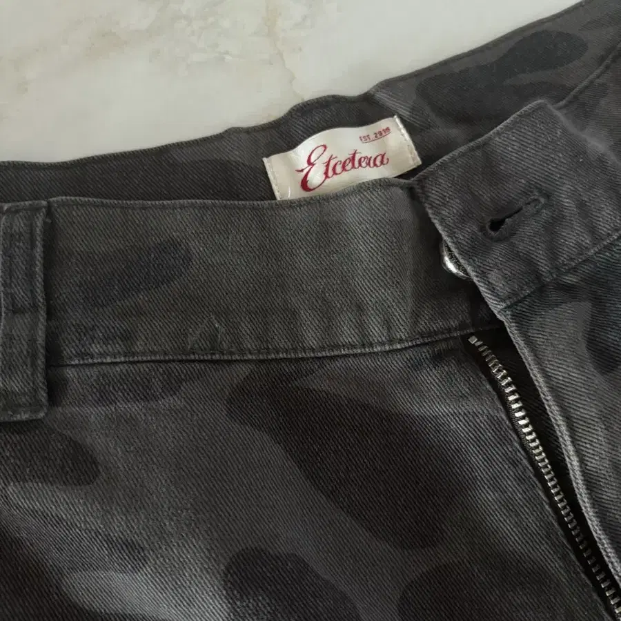 [ETCE] DESTROYED CAMO BAGGY PANTS II