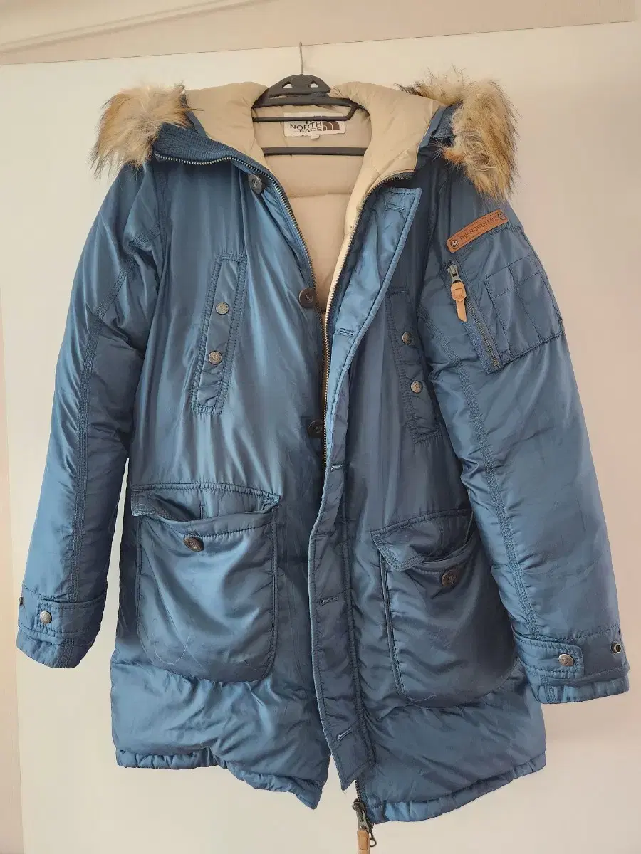 The North Face goose padded goose down jacket zuu pristine condition.