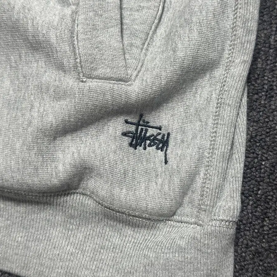 00 stussy 스투시 클랙식 풀집업 스웨터 그레이 자수로고