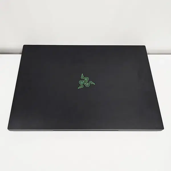 RAZER 레이저 2023 블레이드 18